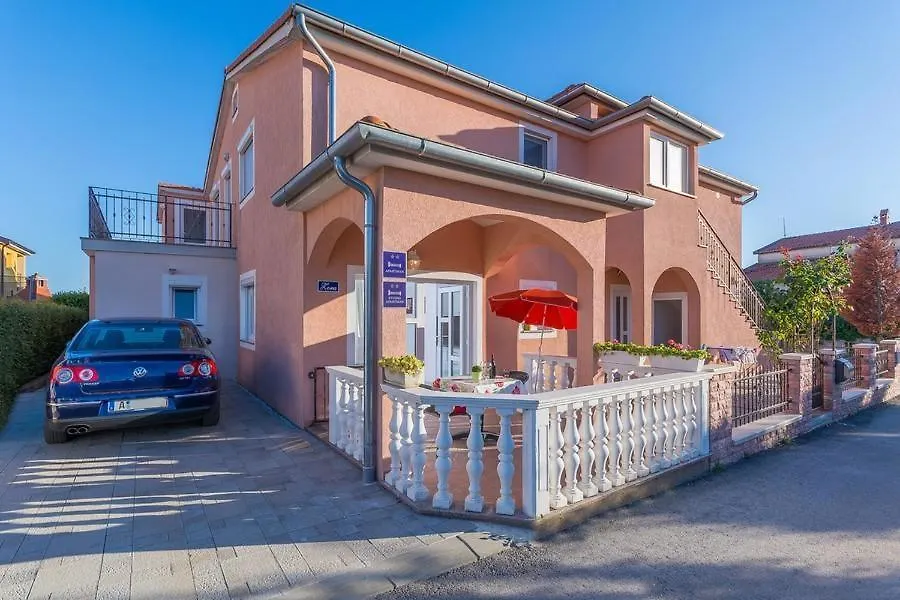בית הארחה Bužinija Apartment Zora