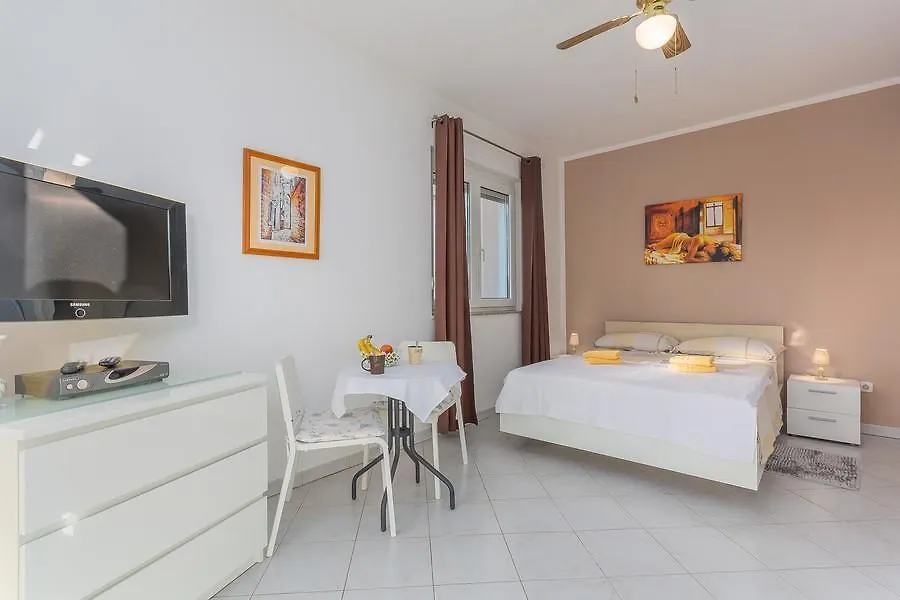 Bužinija Apartment Zora